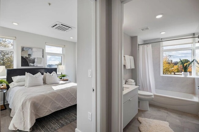 Photo - 3449 Scotts Ln Unidad B