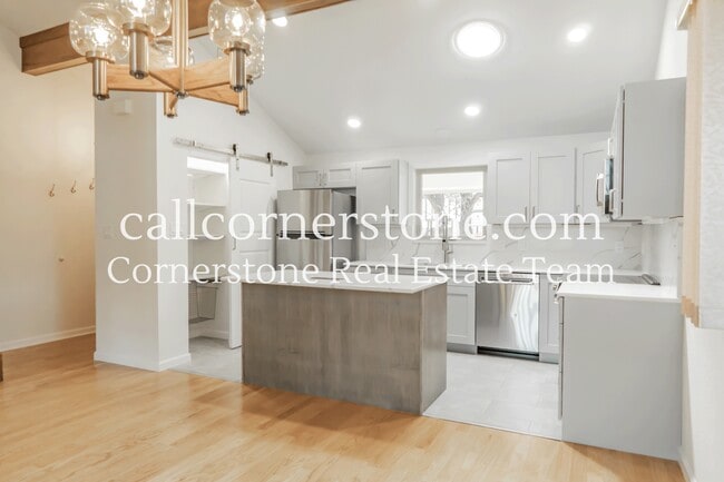 Photo - 2695 Norwich Dr