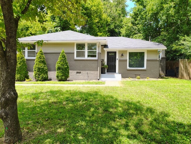 Building Photo - 3819 Inglewood Cir N Rental