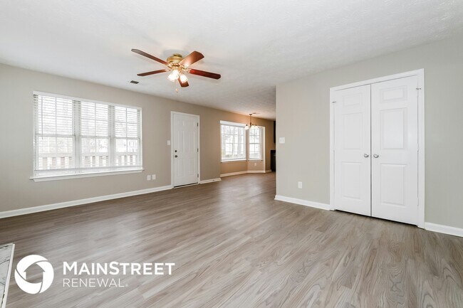 Photo - 2611 Star Ln