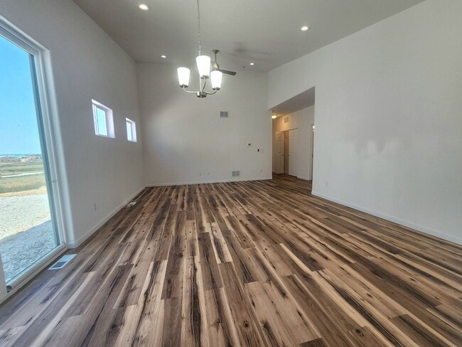 Photo - 673 E Laporte Dr Unit 673 E La Porte