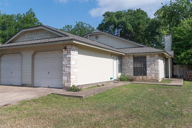 Photo - 1102 Woodlief Trail Townhome