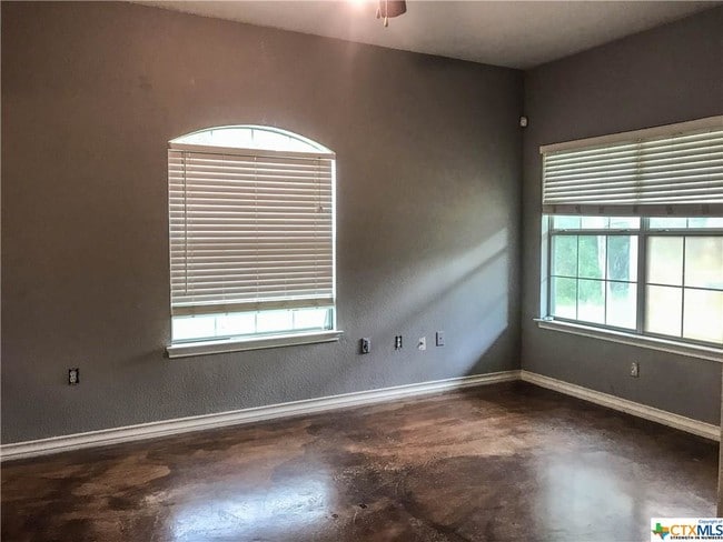 Photo - 1080 Rainbow Dr