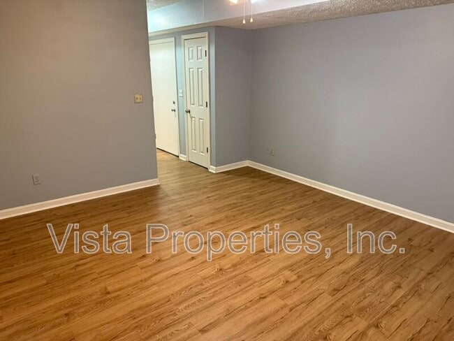 Photo - 1612 W Market St