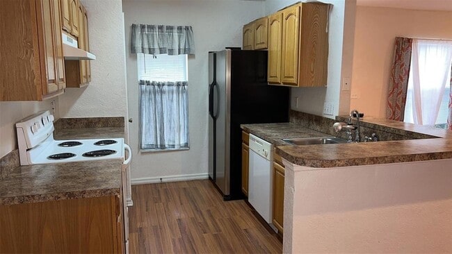 Photo - 3471 Ave O NW