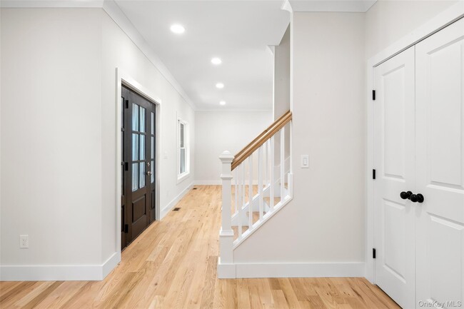 Photo - 557 Canal Rd