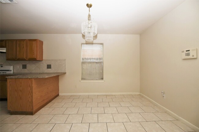 Photo - 6923 Cheshire Park Rd