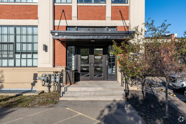 Photo - The Mentholatum