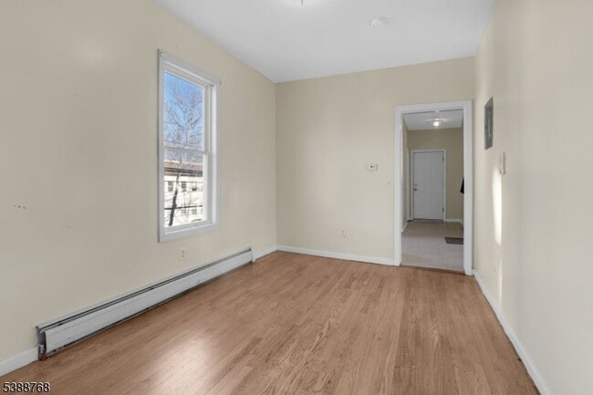 Photo - 284 Watchung Ave