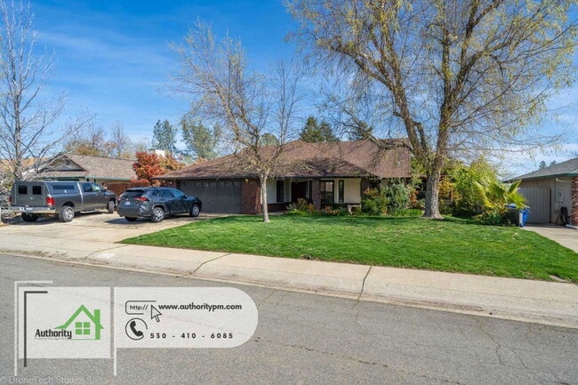 Photo - 2832 Howard Dr