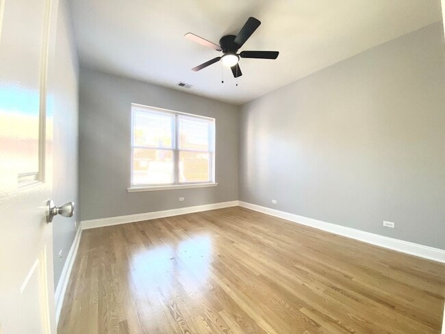 Photo - 1010 W Sunnyside Ave