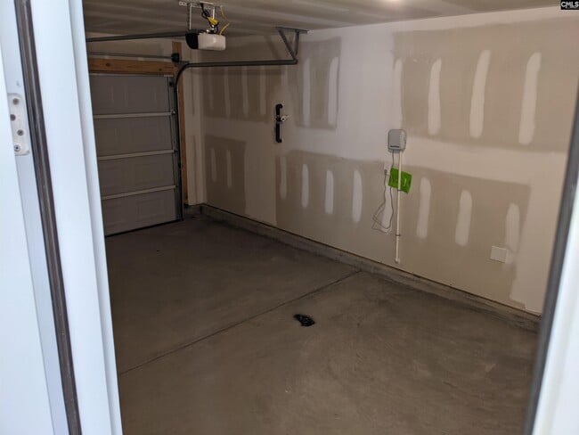 Photo - 531 Moresby Wy