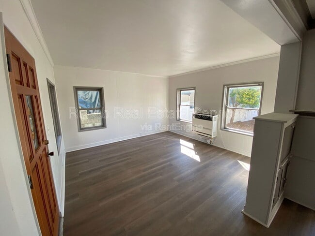 Photo - 4288 Cleveland Ave Unidad 2