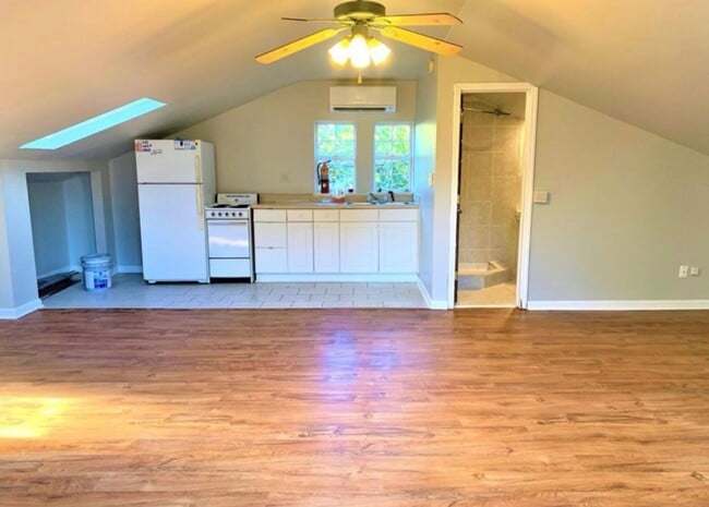 Photo - 616 Saluda Ave