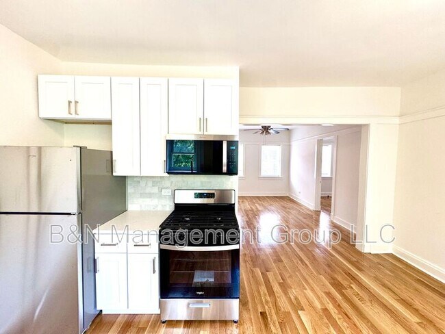 Photo - 1065 W Dakin St Unit #3