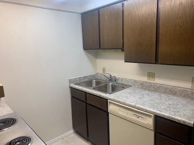 Photo - 2220 E Murray Holladay Rd