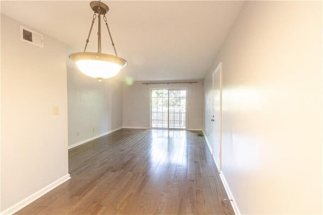 Photo - 2955 Seven Pines Ln Unit 101