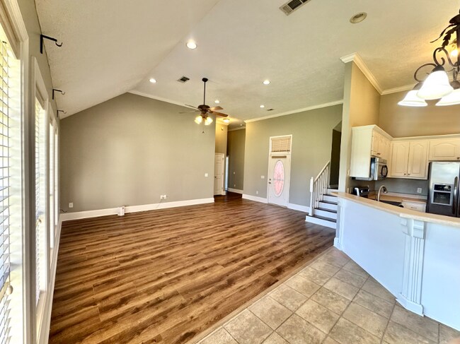 Photo - 54 Lawrence Rd