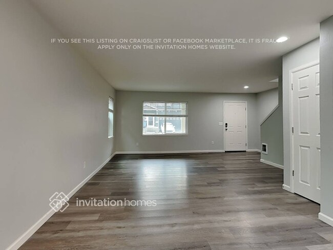 Photo - 3651 London Loop NE