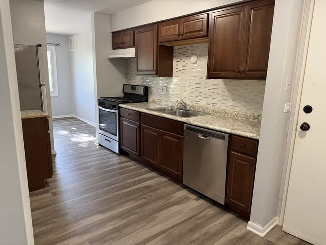 Photo - 2920 Roberts Dr Unidad 5