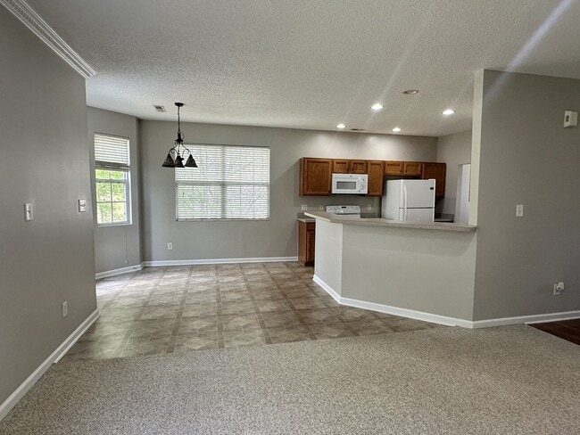 Photo - 8017 Hill-N-Dale Dr