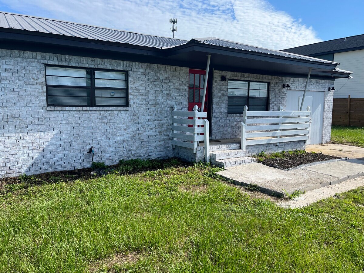 Photo - 5329 Cherry St