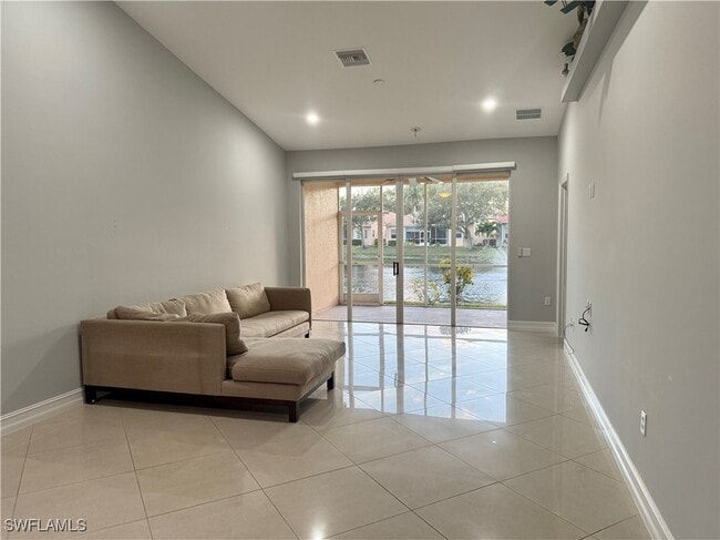 Photo - 8153 Sanctuary Dr Unidad 2