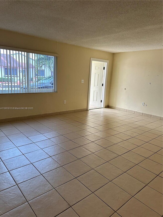 Photo - 535 W 79th Pl