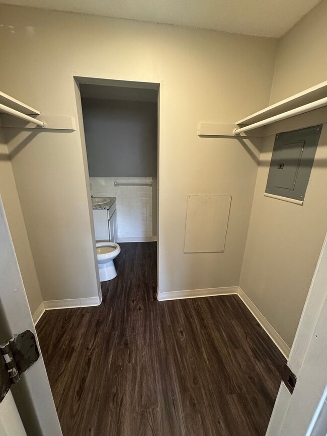 Valley View Apartments