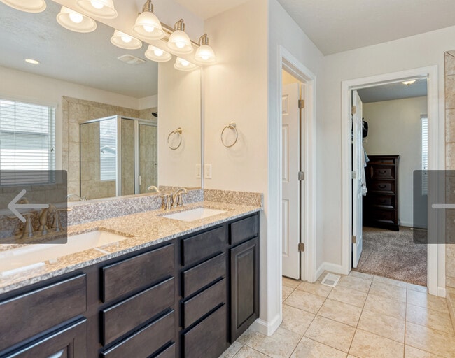 Photo - 42 N Trident Maple Dr