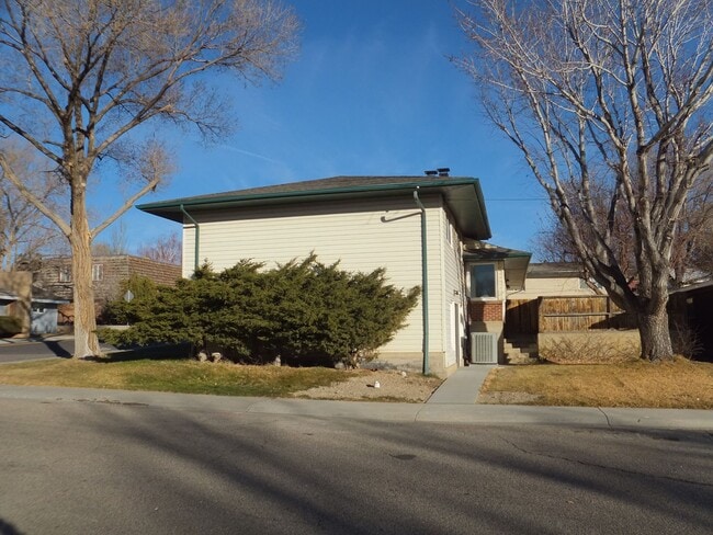 Photo - 1702 Edgar St