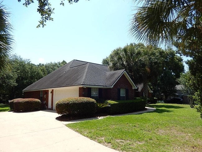 Photo - 1858 Vineland Ln