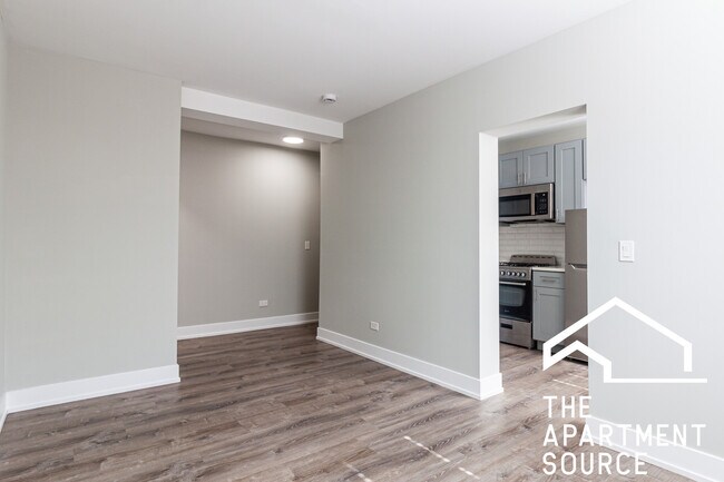 Photo - 501 W Belmont Ave Unit 6N