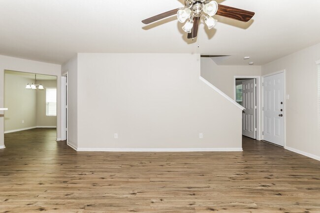 Photo - 16738 N Gull Dr