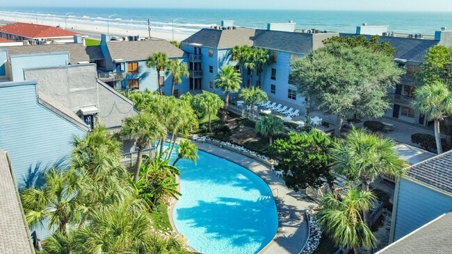 Photo - Seasons Beachfront - 1 & 2 Bedroom Floor Plans Available - Preferred Employer/Student & Senior Ci...
