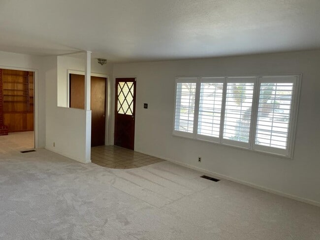 Photo - 130 E Emerson Ave