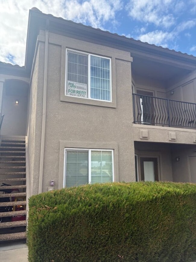 Building Photo - 4200 E Commerce Way Unit 2322