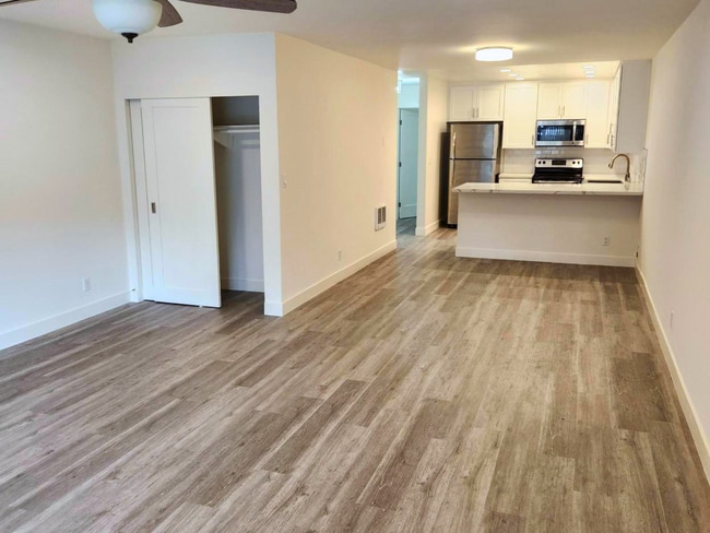 Photo - Hillside Terrace Apartments