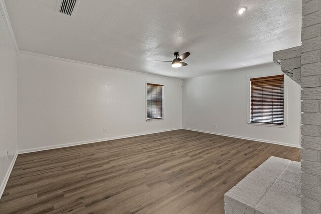 Photo - Excellent 3-2-2 Flower Mound Home located ...