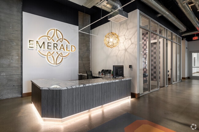 Recepción - Emerald