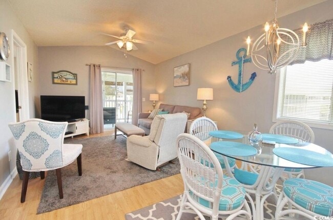 Photo - 208 Landing Rd