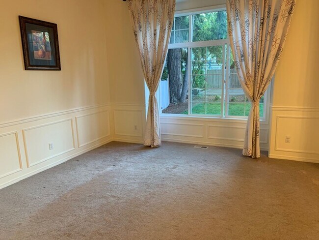 Photo - Shoreline House