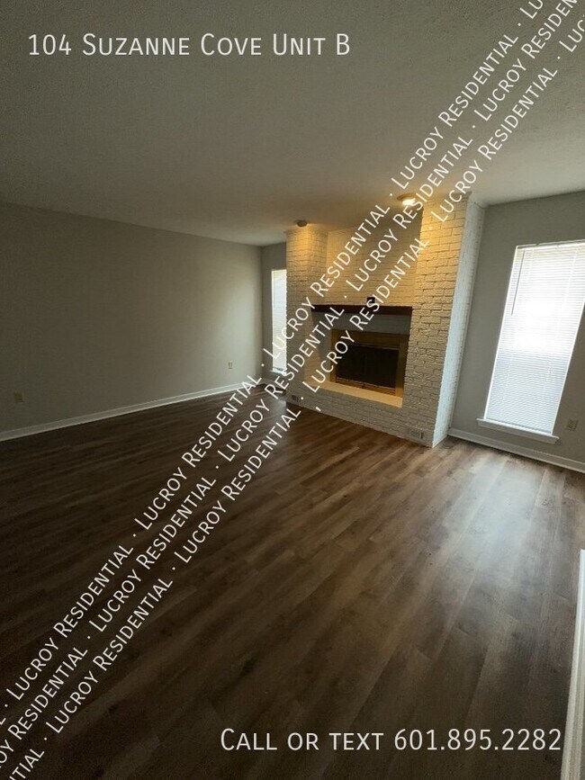 Photo - "Charming 3 Bed, 2 Bath Duplex in Clinton,... Unit B