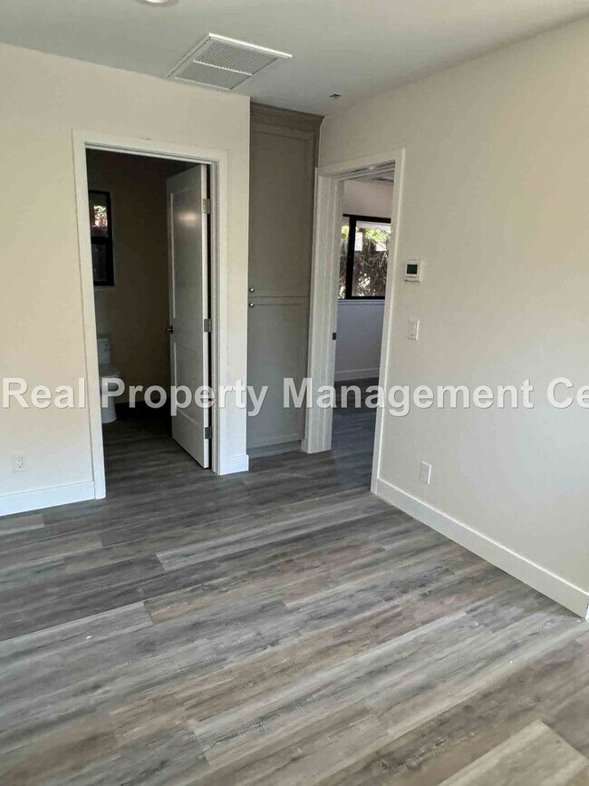 AVAILABLE OCTOBER Nice Home in San Luis House Rental in San