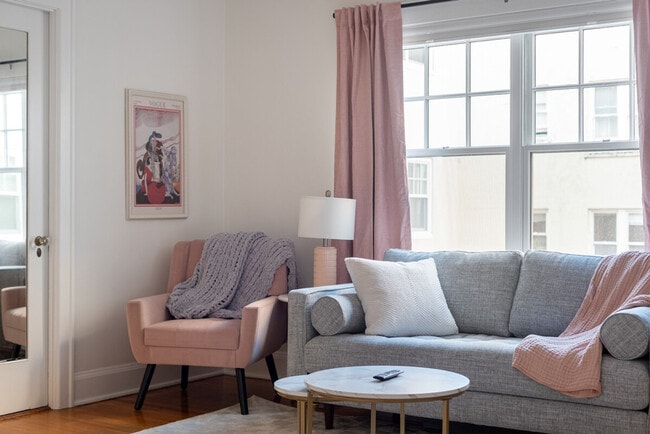 Building Photo - 2015 NW Flanders St Unit SI ID1471540P