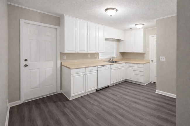 Photo - 3837 Spencer Cir