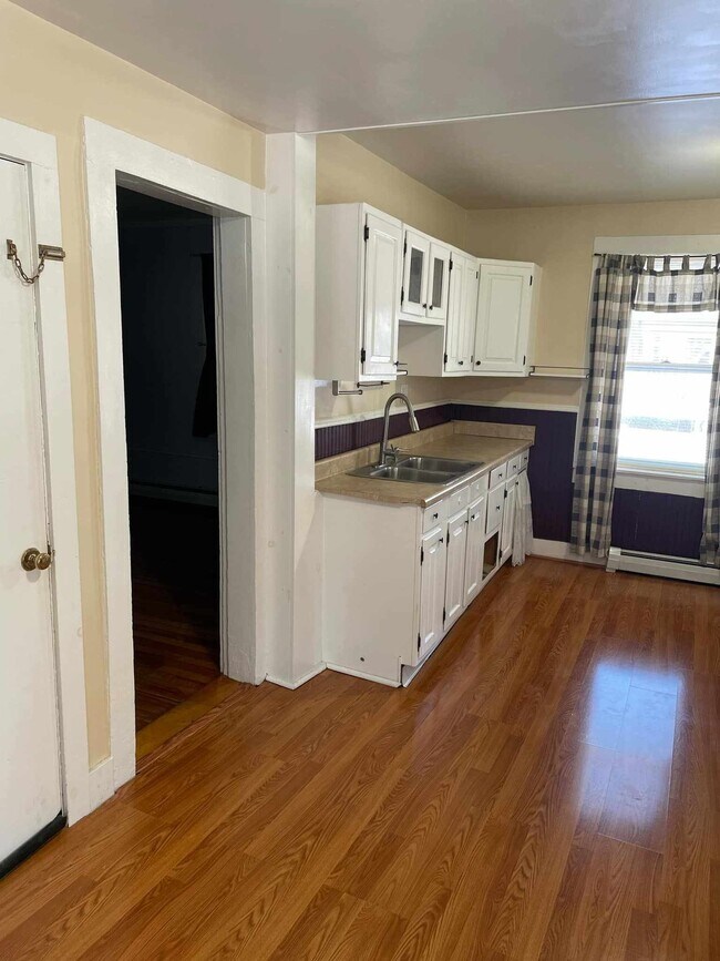 Photo - 87 Lincoln Ave Unidad A