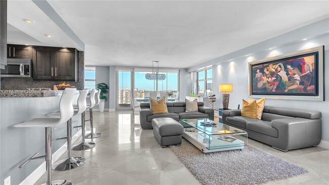 Photo - 1920 S Ocean Dr Unidad 17D Rental