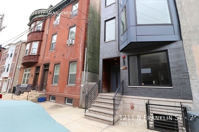 Building Photo - 1211 N Franklin St Unit 2