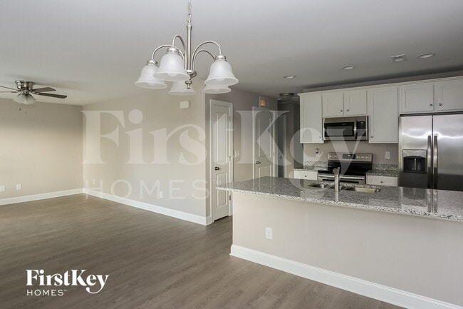 Photo - 337 Pecan Ct SW